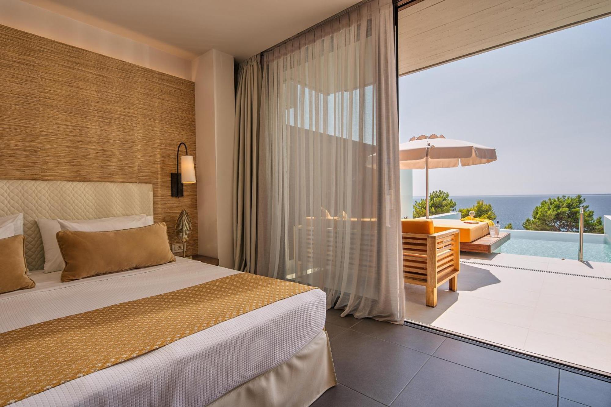 White Rocks Kefalonia Hotel 4*