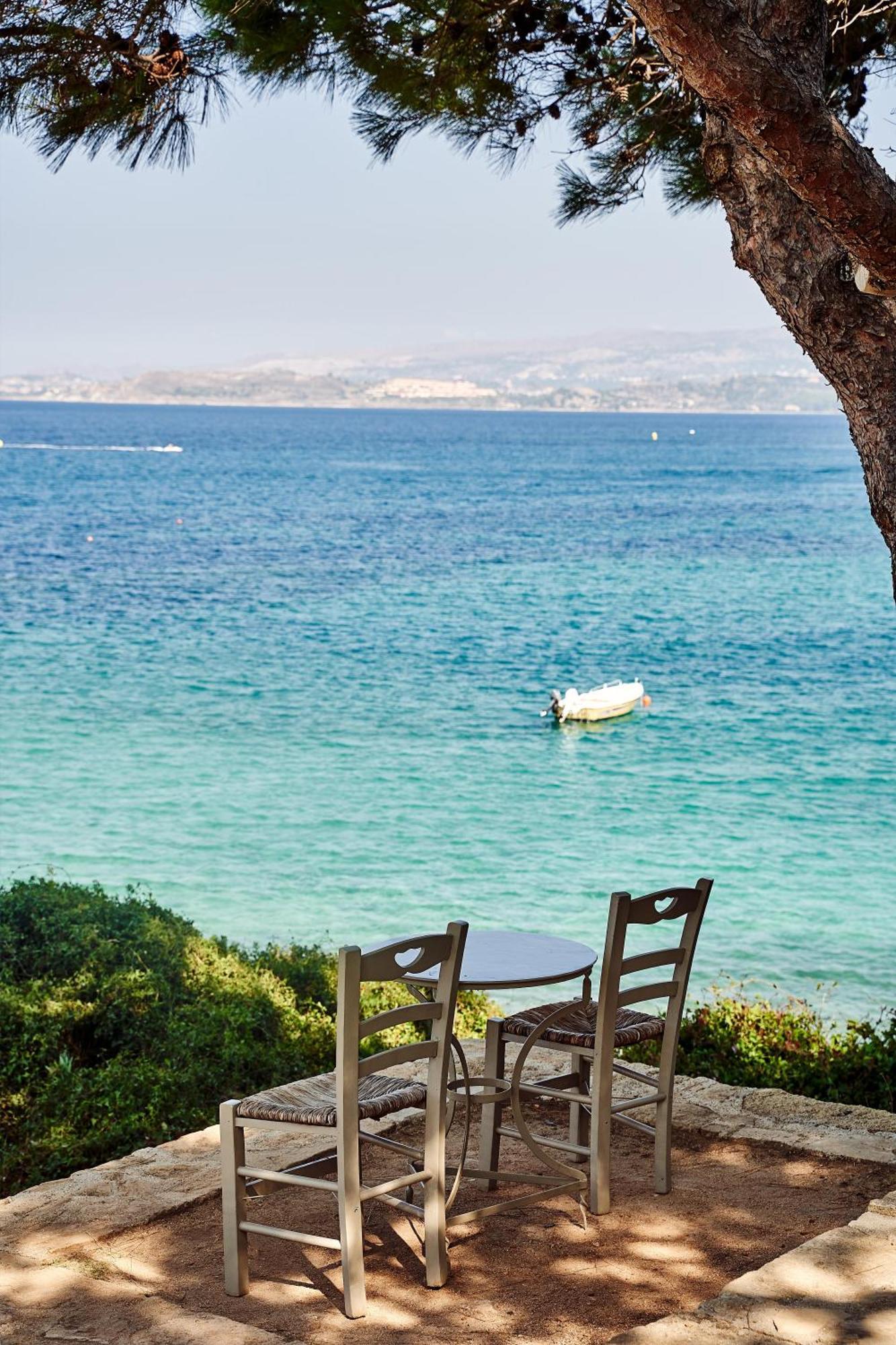 White Rocks Kefalonia Hotel 4*