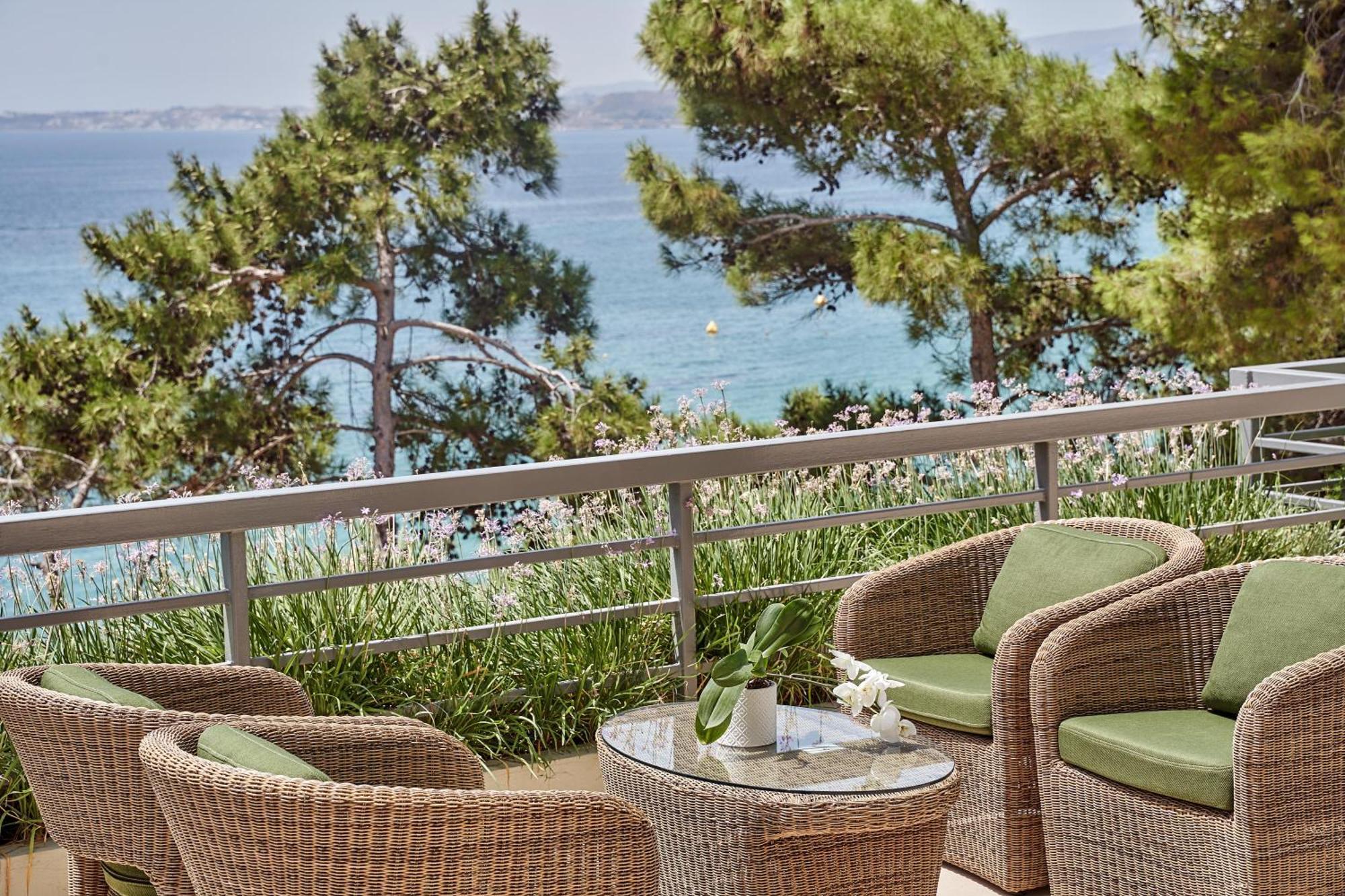 Hotel White Rocks Kefalonia 4*